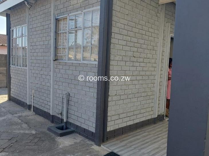 Rooms for Rent in Highfield, Harare