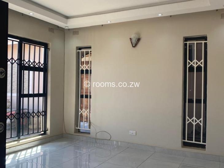Rooms for Rent in Ashdown Park, Harare
