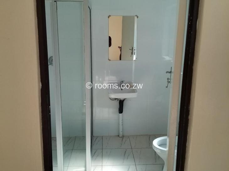 Rooms for Rent in Borrowdale, Harare