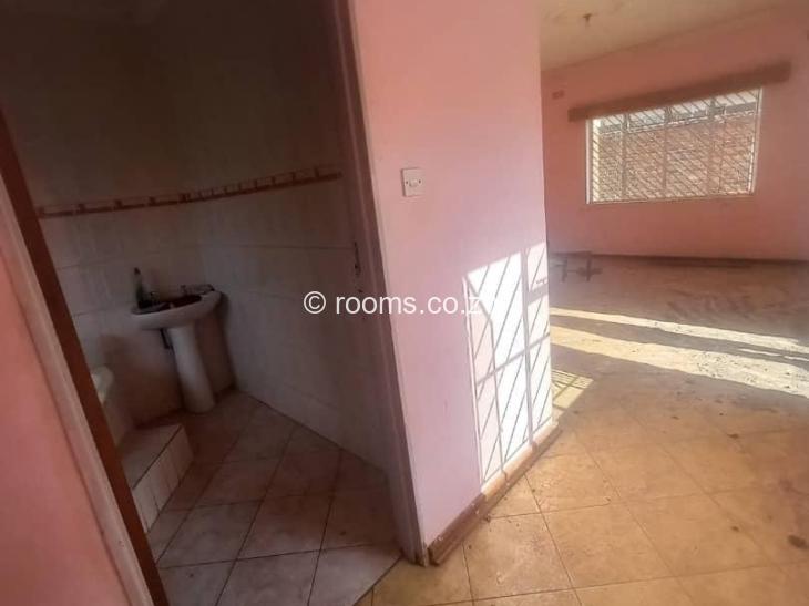 Room for Rent in Tynwald, Harare