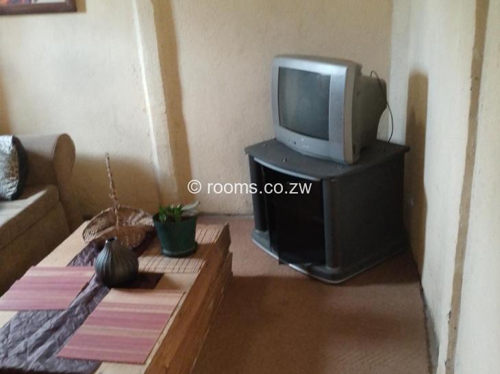 Room for Rent in Damafalls, Damofalls
