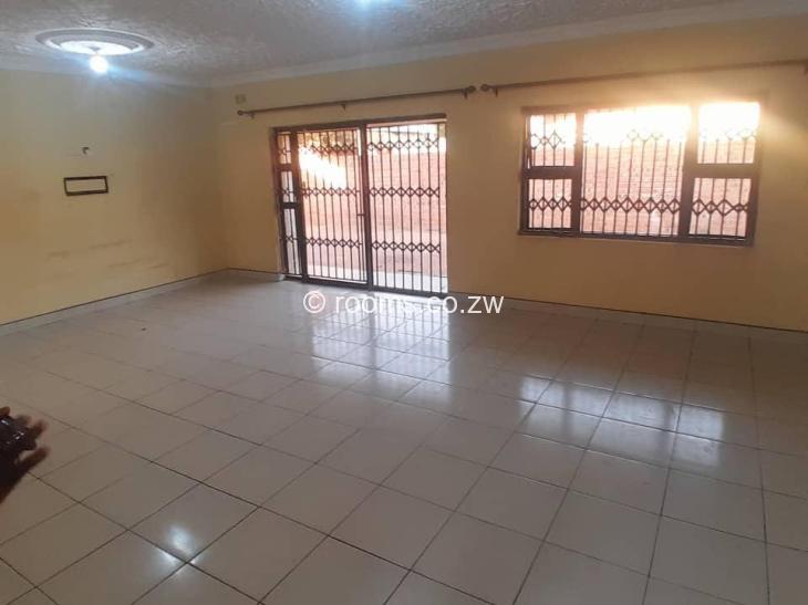 Rooms for Rent in Marimba Park, Harare