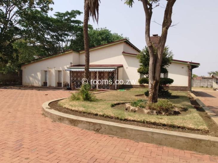 Rooms for Rent in Bluff Hill, Harare