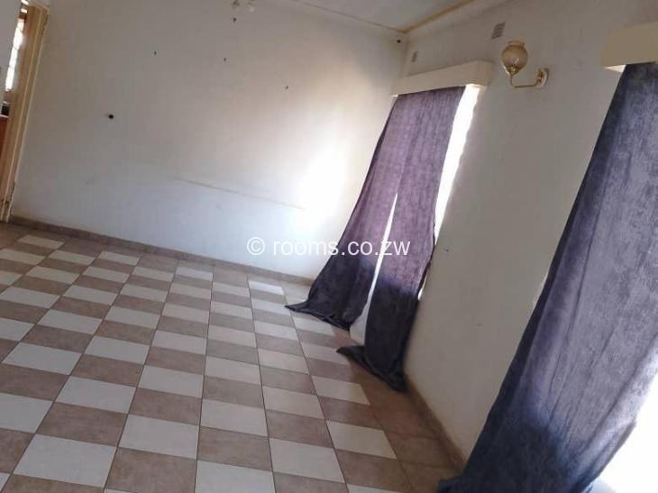 Rooms for Rent in Bluff Hill, Harare