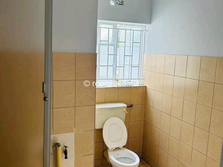 Rooms for Rent in Bluff Hill, Harare