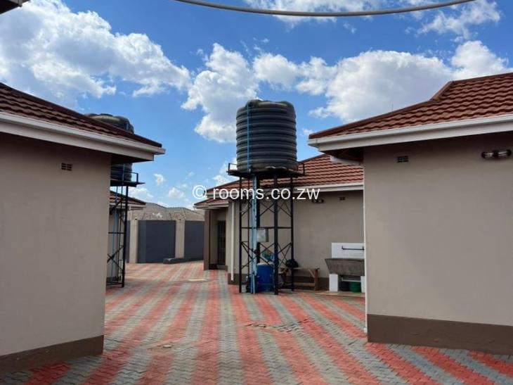 Rooms for Rent in Ashdown Park, Harare