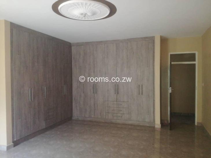 Rooms for Rent in Westlea Hre, Harare
