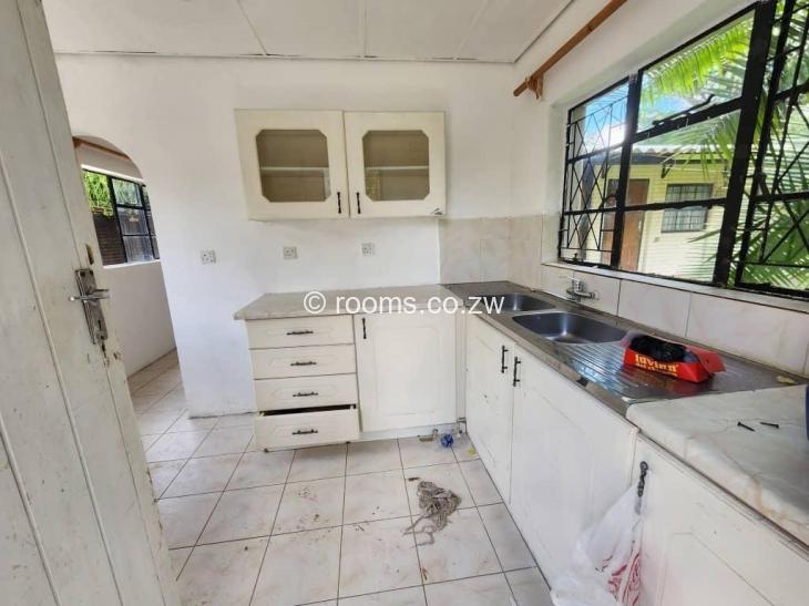 Room for Rent in Avondale West, Harare