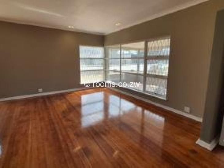 Rooms for Rent in Crowhill Views, Harare
