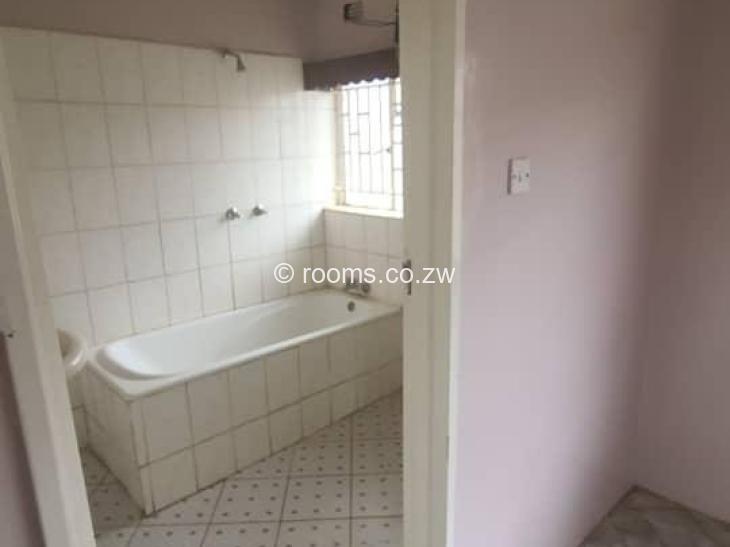 Rooms for Rent in Bloomingdale, Harare